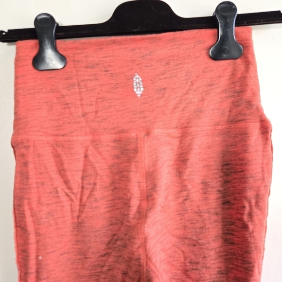 New Free People Movement High-Waisted Coral Leggings NWOT Small - Picture 8 of 12